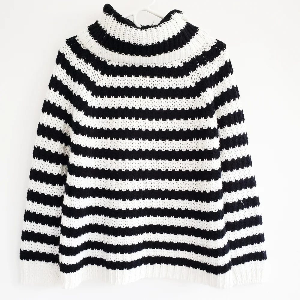𝅺NEW Catherine Malandrino Chunky Sweater